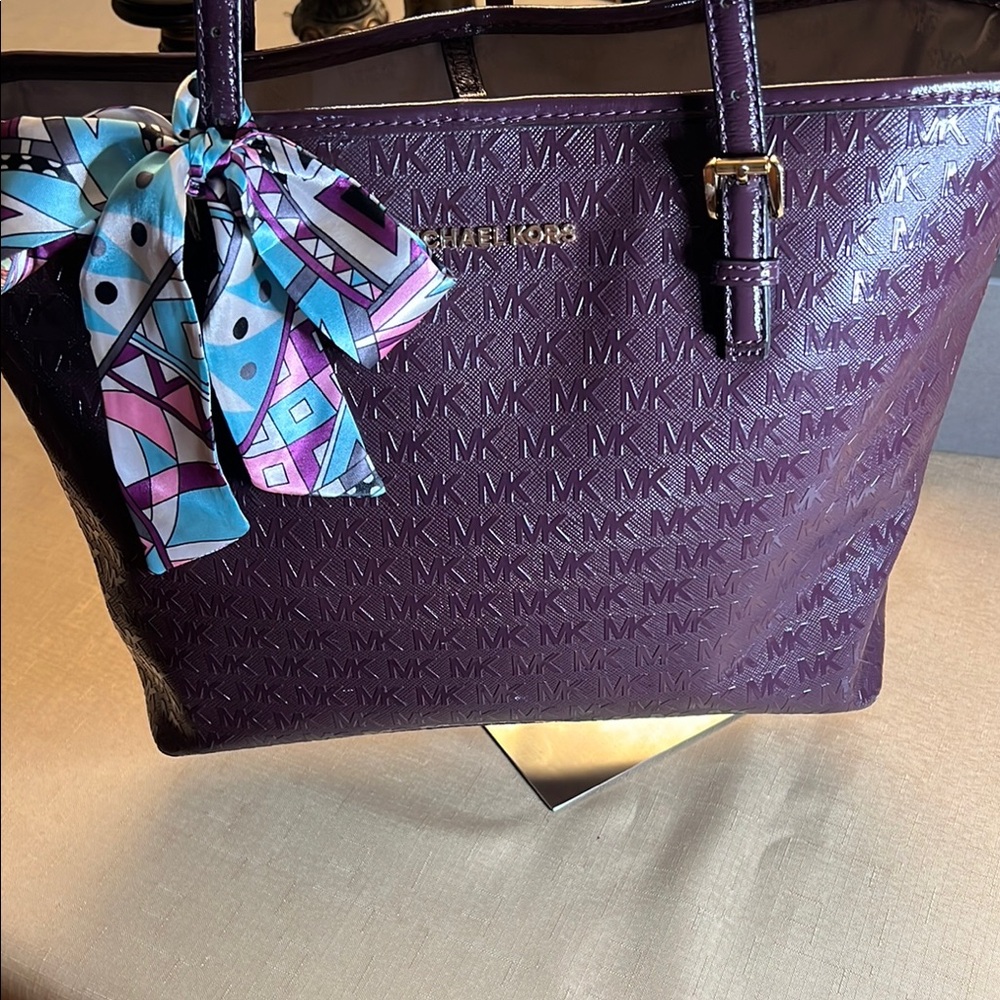 Michael Kors Rich Purple Patent Tote with Patterned Scarf